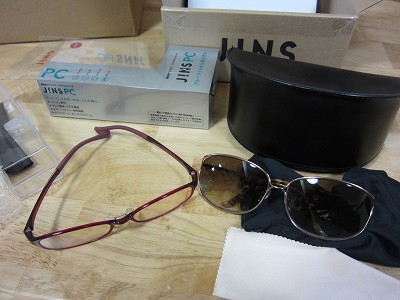 JINSのPC用眼鏡とサングラス